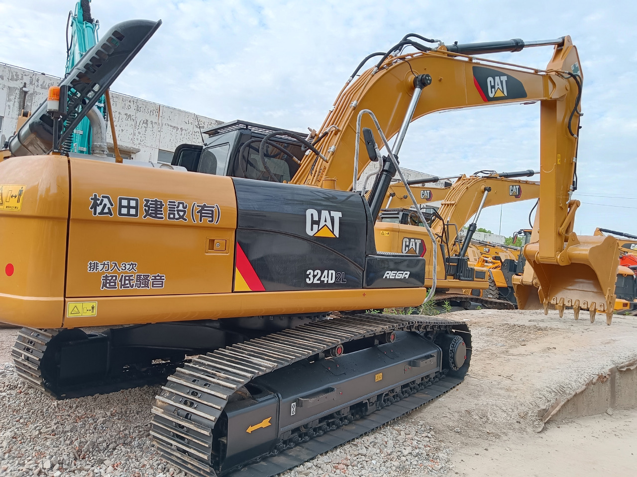 Crawler excavator CATERPILLAR 324D2L CAT 324DL: picture 1