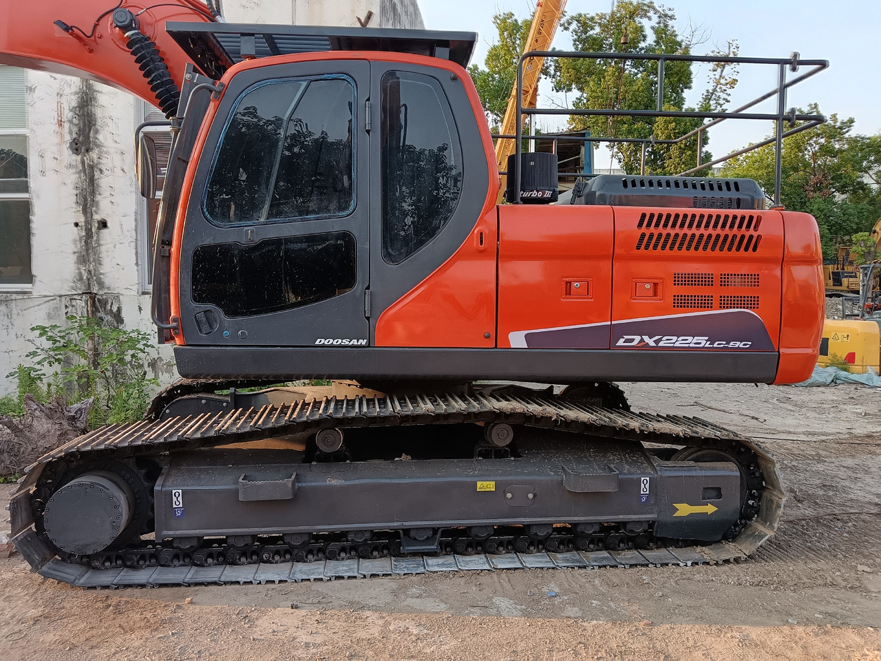 DOOSAN DX225LC-9C - Crawler excavator: picture 1 DOOSAN DX225LC-9C - Crawler excavator: picture 1