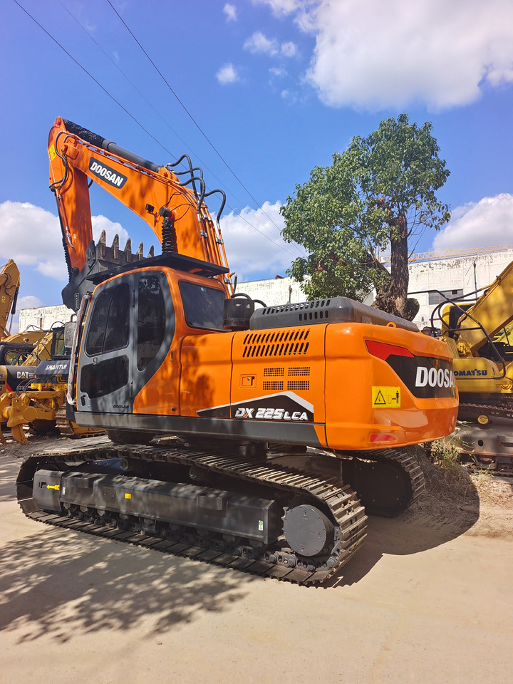 DOOSAN DX225LCA - Crawler excavator: picture 1 DOOSAN DX225LCA - Crawler excavator: picture 1