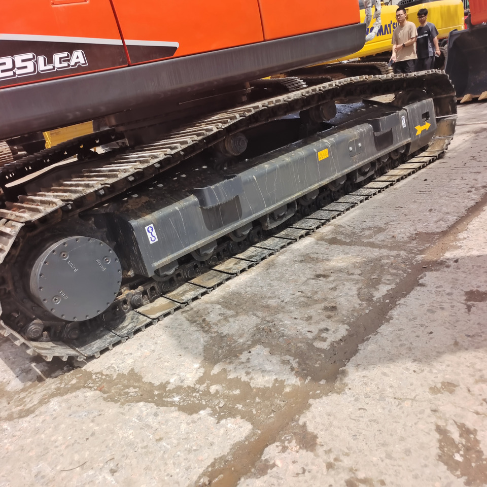 DOOSAN DX225LCA DX225 LC - 9C - Crawler excavator: picture 2 DOOSAN DX225LCA DX225 LC - 9C - Crawler excavator: picture 2