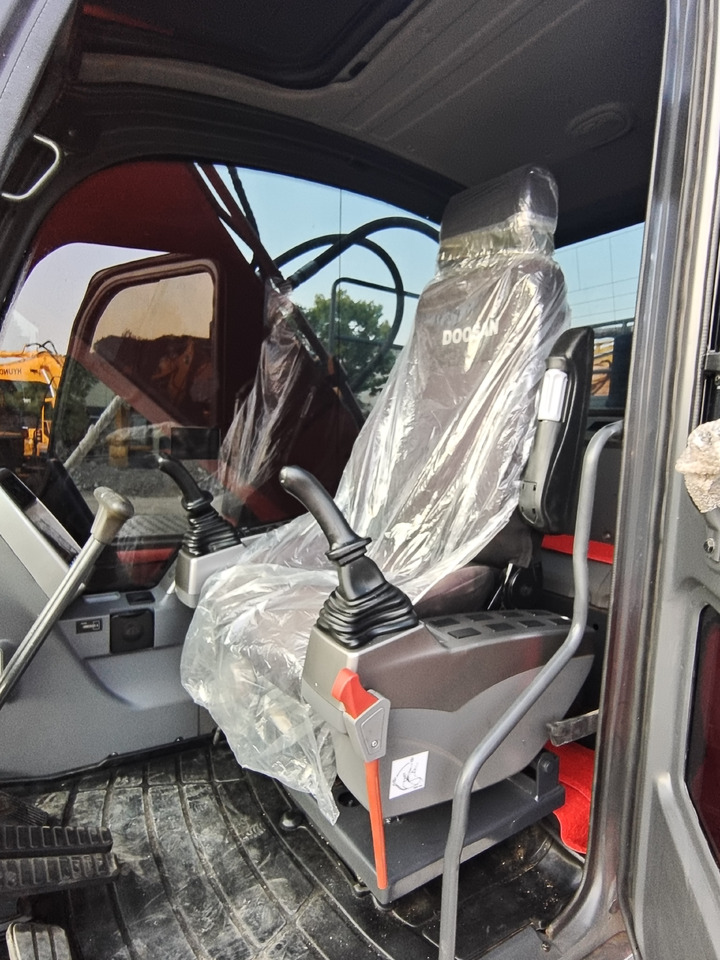 DOOSAN DX225lc-9c - Crawler excavator: picture 2 DOOSAN DX225lc-9c - Crawler excavator: picture 2