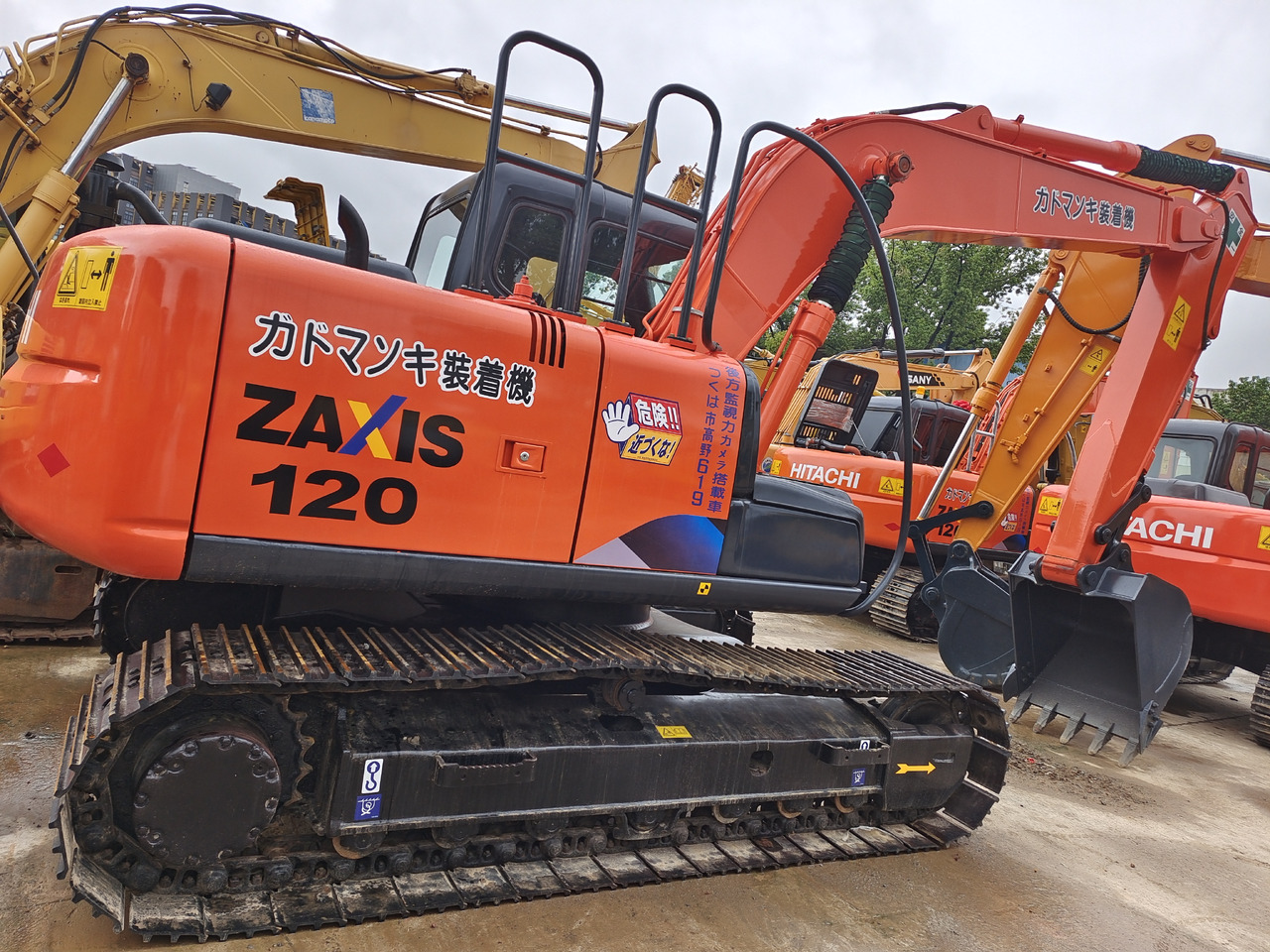 HITACHI ZX120 ZX 120 ZX200-3 - Crawler excavator: picture 3 HITACHI ZX120 ZX 120 ZX200-3 - Crawler excavator: picture 3