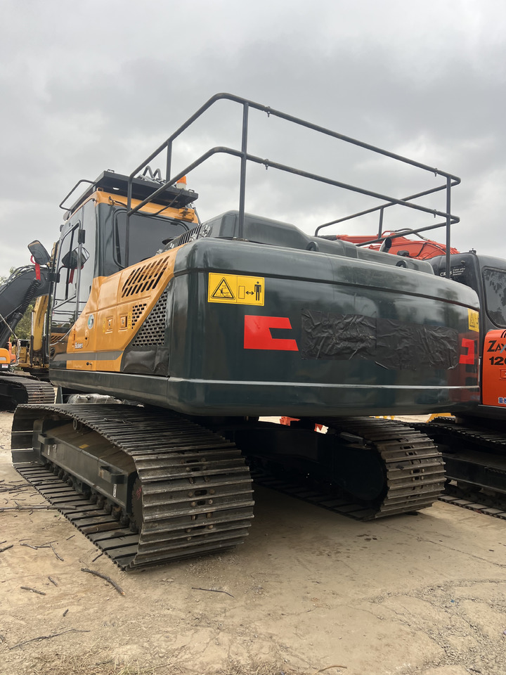 HYUNDAI HX220HD BROADEN TRACK SHOES - Crawler excavator: picture 3 HYUNDAI HX220HD BROADEN TRACK SHOES - Crawler excavator: picture 3