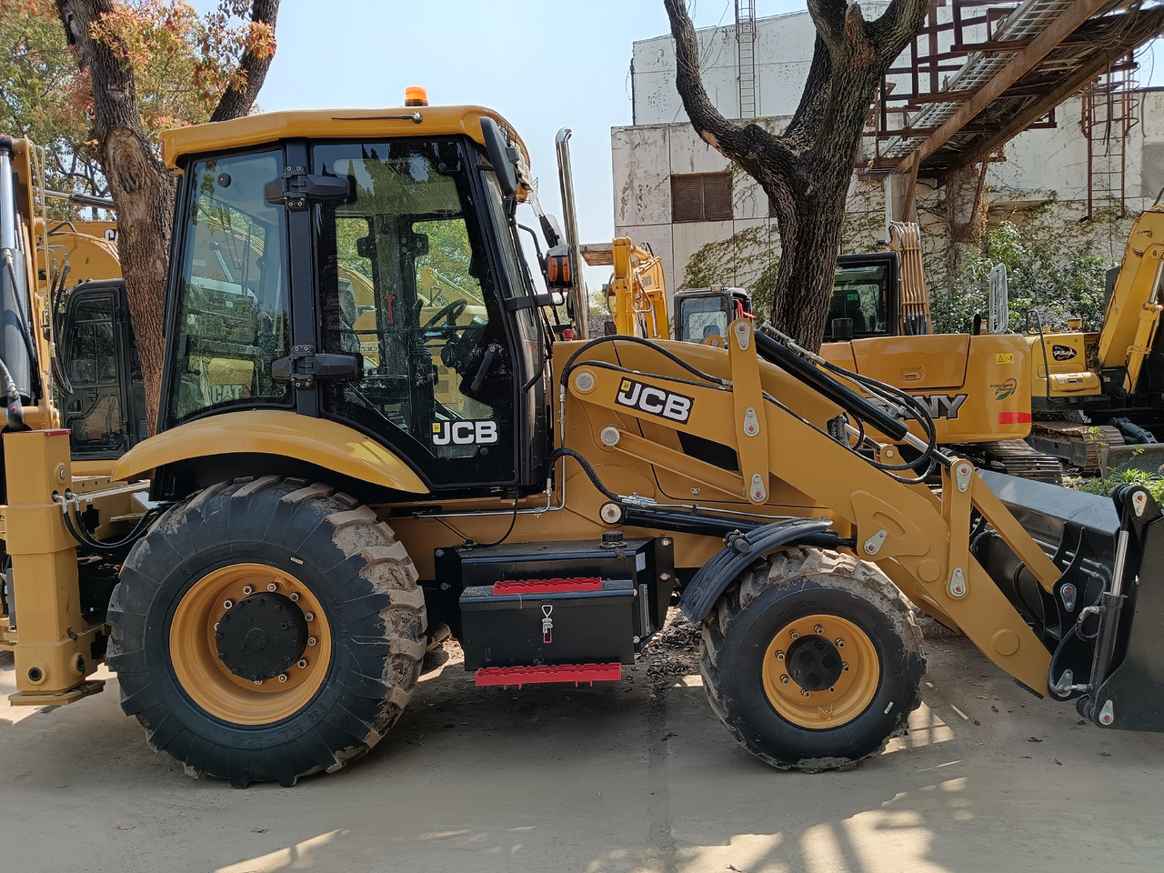 JCB 3CX - Backhoe loader: picture 1 JCB 3CX - Backhoe loader: picture 1