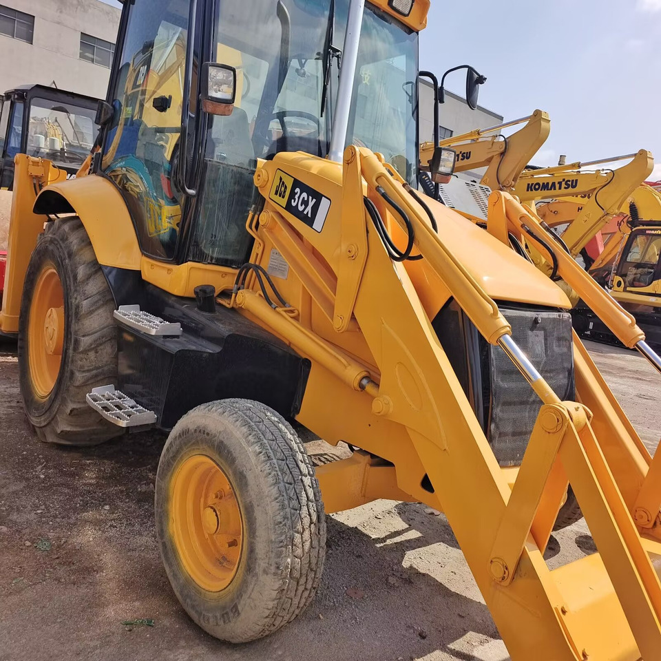 JCB 3CX MADE IN UK - Backhoe loader: picture 3 JCB 3CX MADE IN UK - Backhoe loader: picture 3