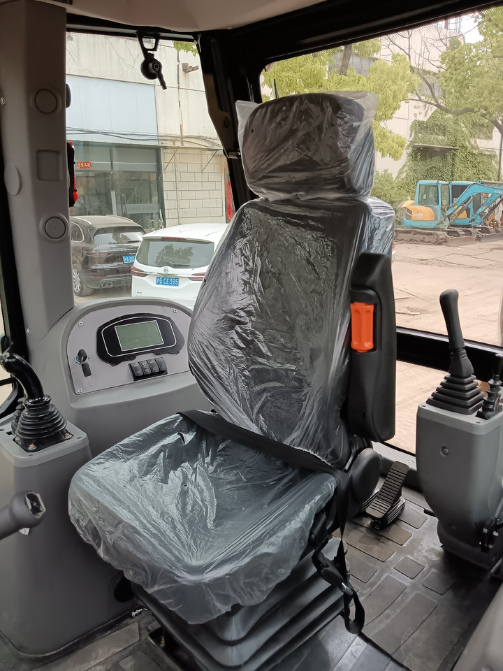 JCB 4CX 100% NEW - Backhoe loader: picture 4 JCB 4CX 100% NEW - Backhoe loader: picture 4