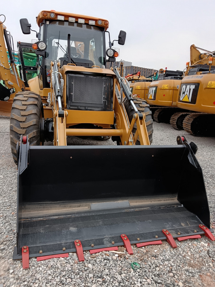 JCB 4CX - Backhoe loader: picture 3 JCB 4CX - Backhoe loader: picture 3