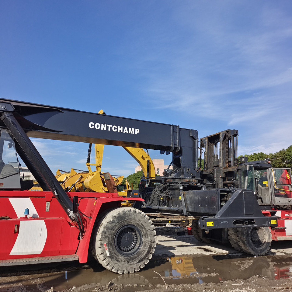 KALMAR DRT 450 60S5K - Reach stacker: picture 2 KALMAR DRT 450 60S5K - Reach stacker: picture 2