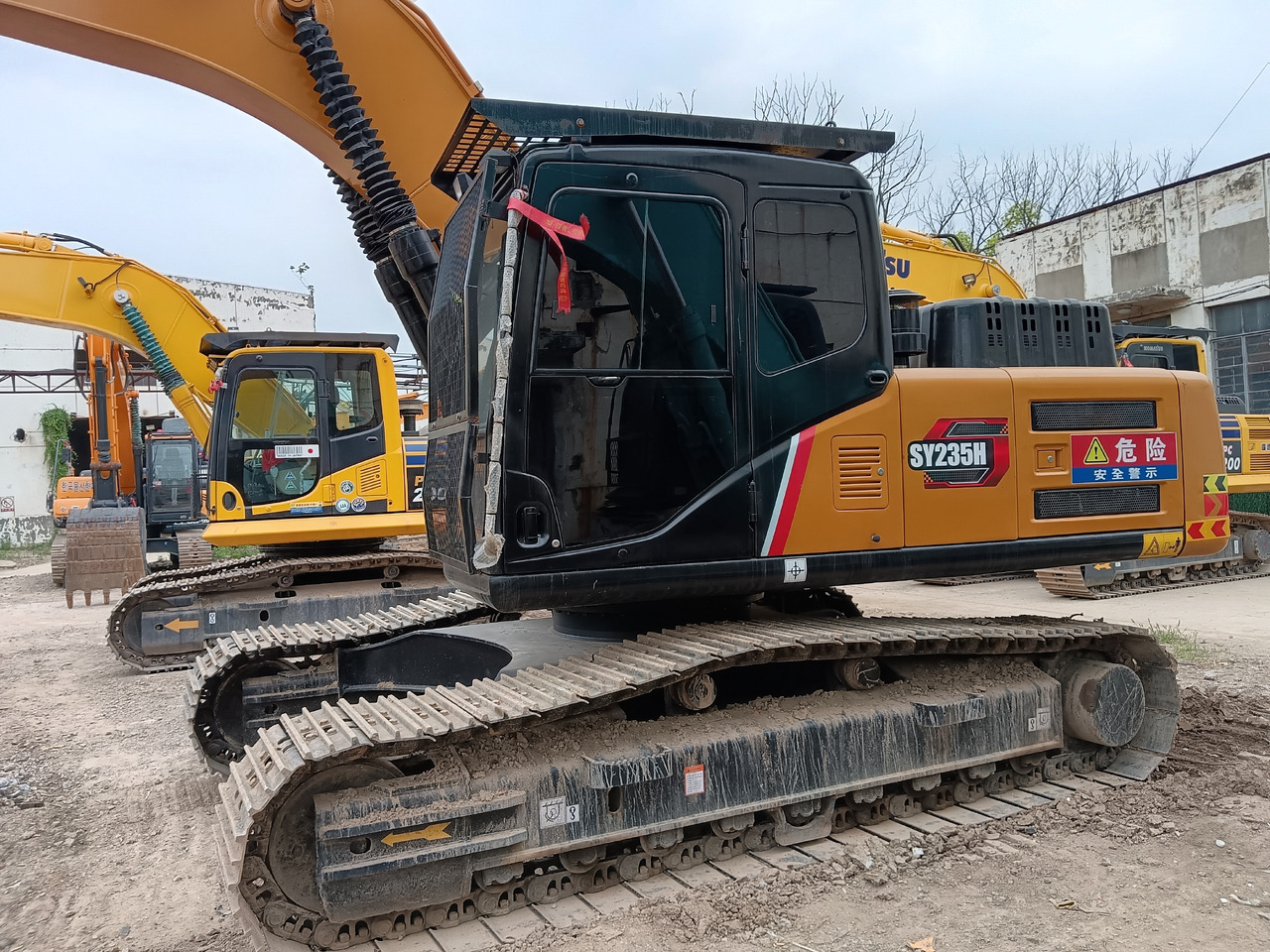 SANY 235H - Crawler excavator: picture 1 SANY 235H - Crawler excavator: picture 1