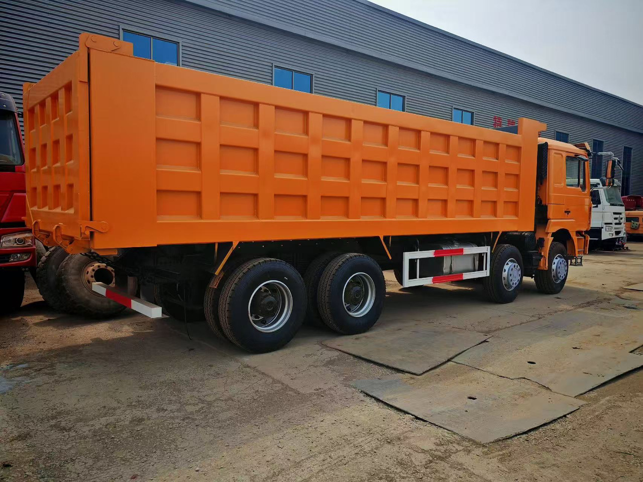 SHACMAN F3000 8*4 - Tipper: picture 4 SHACMAN F3000 8*4 - Tipper: picture 4