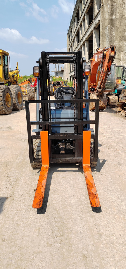 TOYOTA FD35 - Forklift: picture 2 TOYOTA FD35 - Forklift: picture 2