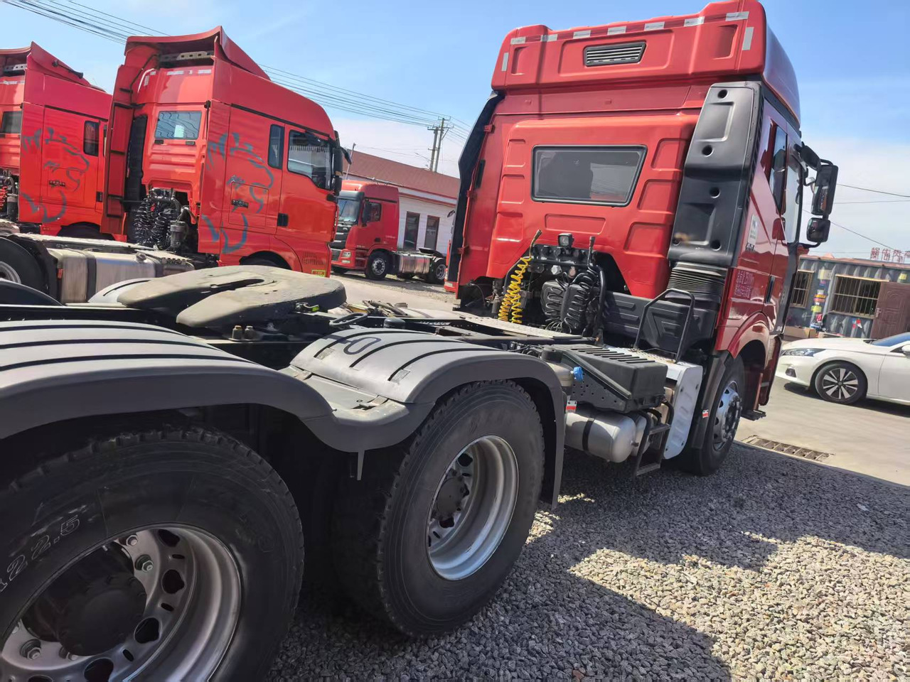 FAW JIEFANG - Tractor unit: picture 1 FAW JIEFANG - Tractor unit: picture 1