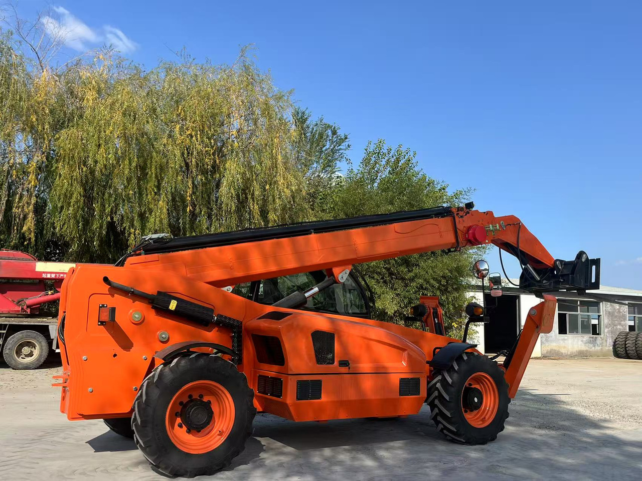 XCMG 17.5 METER TELEHANDLER BRAND NEW - Telescopic handler: picture 2 XCMG 17.5 METER TELEHANDLER BRAND NEW - Telescopic handler: picture 2