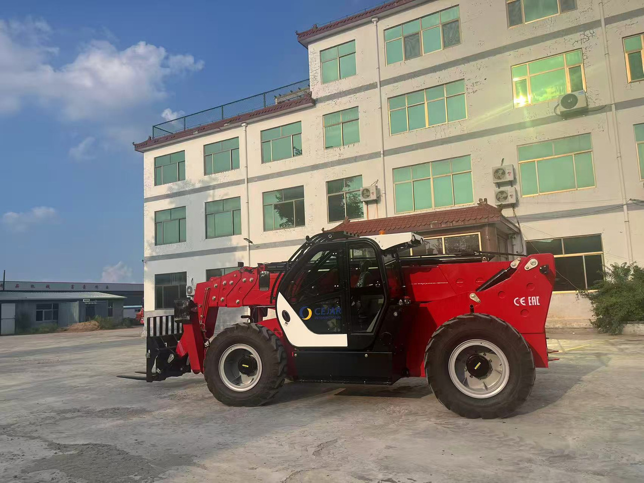 XCMG 9 METER BRAND NEW - Telescopic handler: picture 1 XCMG 9 METER BRAND NEW - Telescopic handler: picture 1