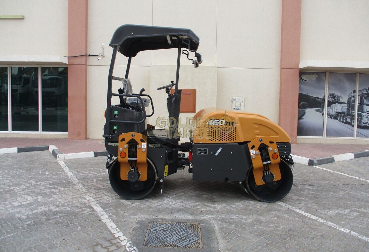 Case 450DX Roller - Road roller: picture 4 Case 450DX Roller - Road roller: picture 4