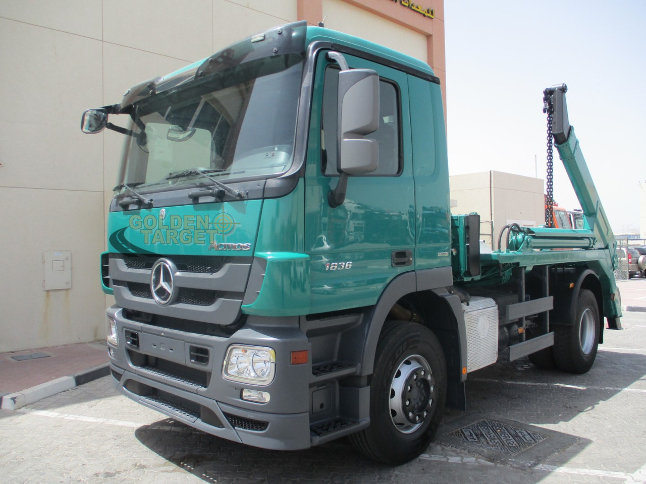 MERCEDES-BENZ Actros 1836 4x2 Skip Loader - Skip loader truck: picture 2 MERCEDES-BENZ Actros 1836 4x2 Skip Loader - Skip loader truck: picture 2