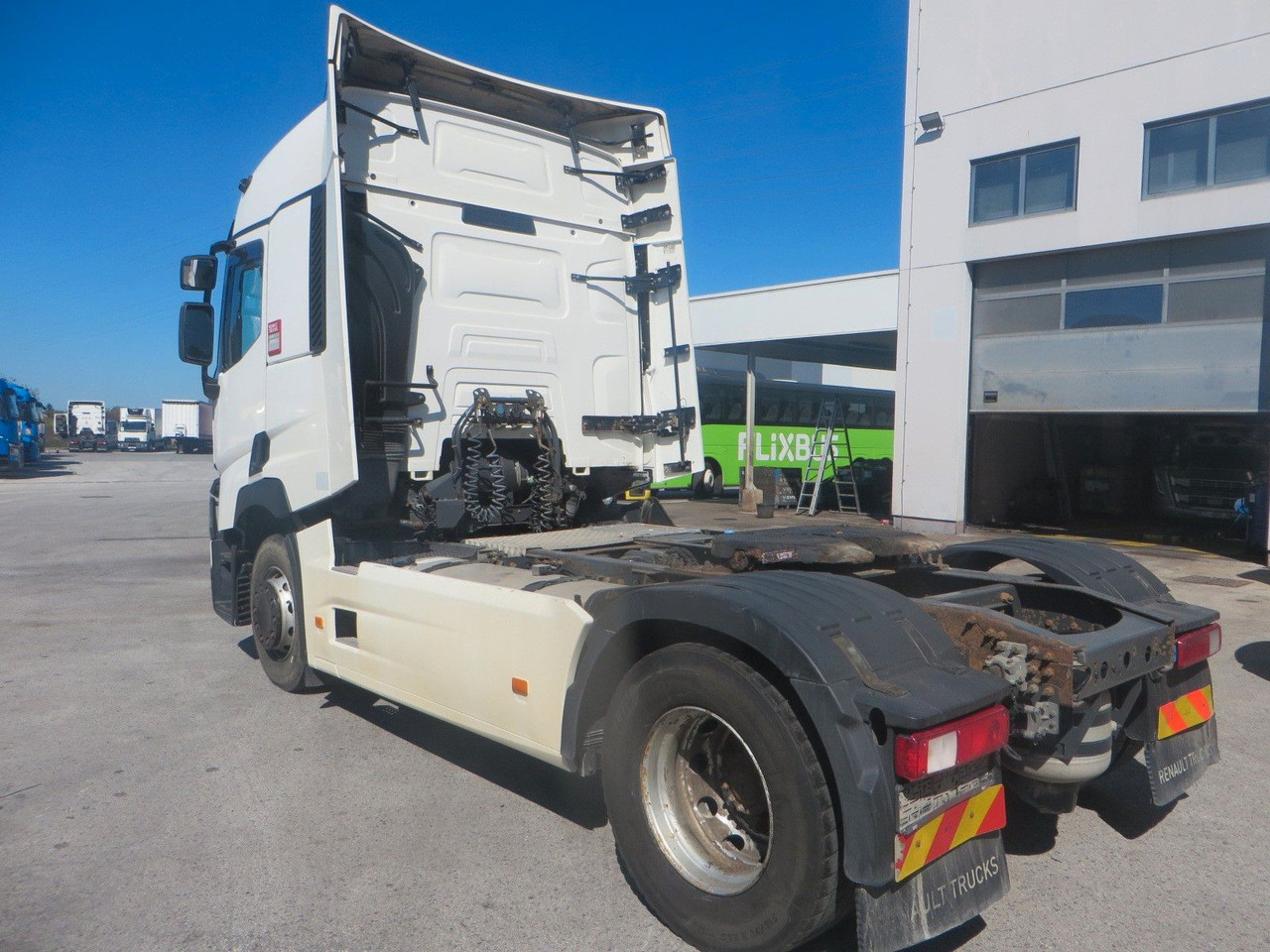 Renault T460 SC 4x2Tractor - Tractor unit: picture 4 Renault T460 SC 4x2Tractor - Tractor unit: picture 4
