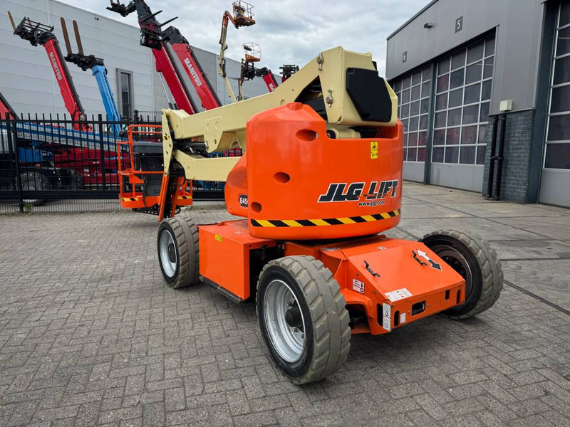 JLG E 450 AJ - Articulated boom: picture 2 JLG E 450 AJ - Articulated boom: picture 2