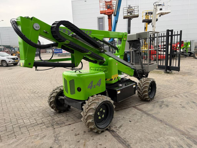 Niftylift HR 12 D E 4WD - Articulated boom: picture 4 Niftylift HR 12 D E 4WD - Articulated boom: picture 4