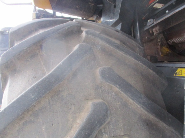 New Holland CR 9060 Elevation - Combine harvester: picture 5 New Holland CR 9060 Elevation - Combine harvester: picture 5