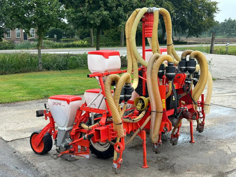 Gaspardo Gaspardo SP540 Maiszaaimachine 4 rijer Zaaimachine - Sowing equipment: picture 1 Gaspardo Gaspardo SP540 Maiszaaimachine 4 rijer Zaaimachine - Sowing equipment: picture 1