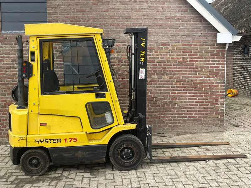 Hyster H 1.75 XM LPG LOW HOURS heftruck H 1.75 XM LPG - Forklift: picture 2 Hyster H 1.75 XM LPG LOW HOURS heftruck H 1.75 XM LPG - Forklift: picture 2