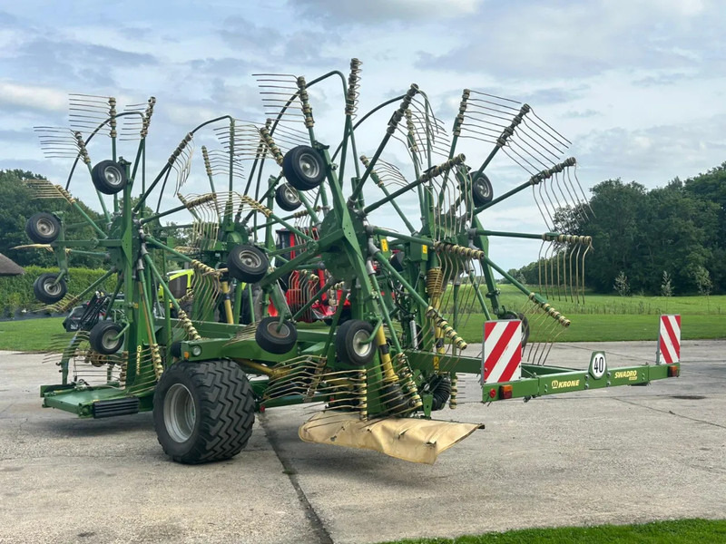 Krone Swadro 1400 Plus 4 Rotorhark Zwiller - Tedder/ Rake: picture 5 Krone Swadro 1400 Plus 4 Rotorhark Zwiller - Tedder/ Rake: picture 5