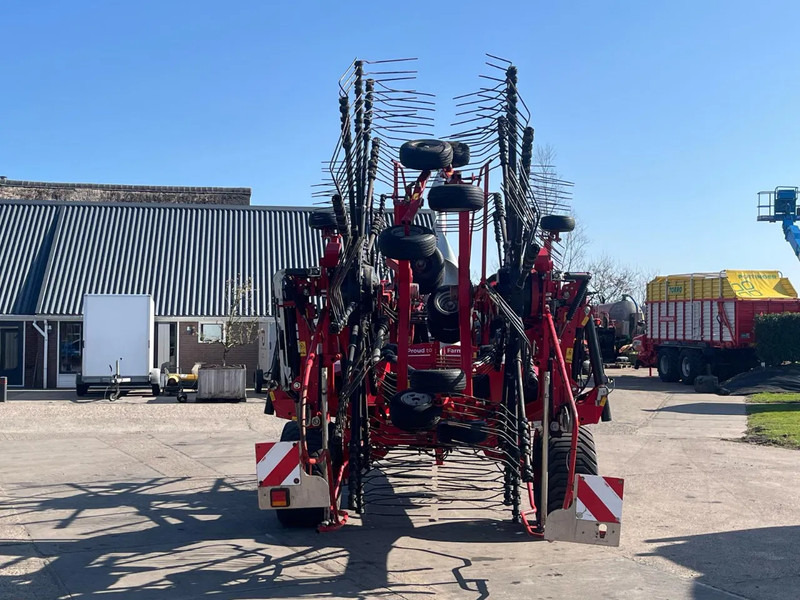 Lely Hibiscus 1515 CD profi 4 rotorhark - Tedder/ Rake: picture 5 Lely Hibiscus 1515 CD profi 4 rotorhark - Tedder/ Rake: picture 5
