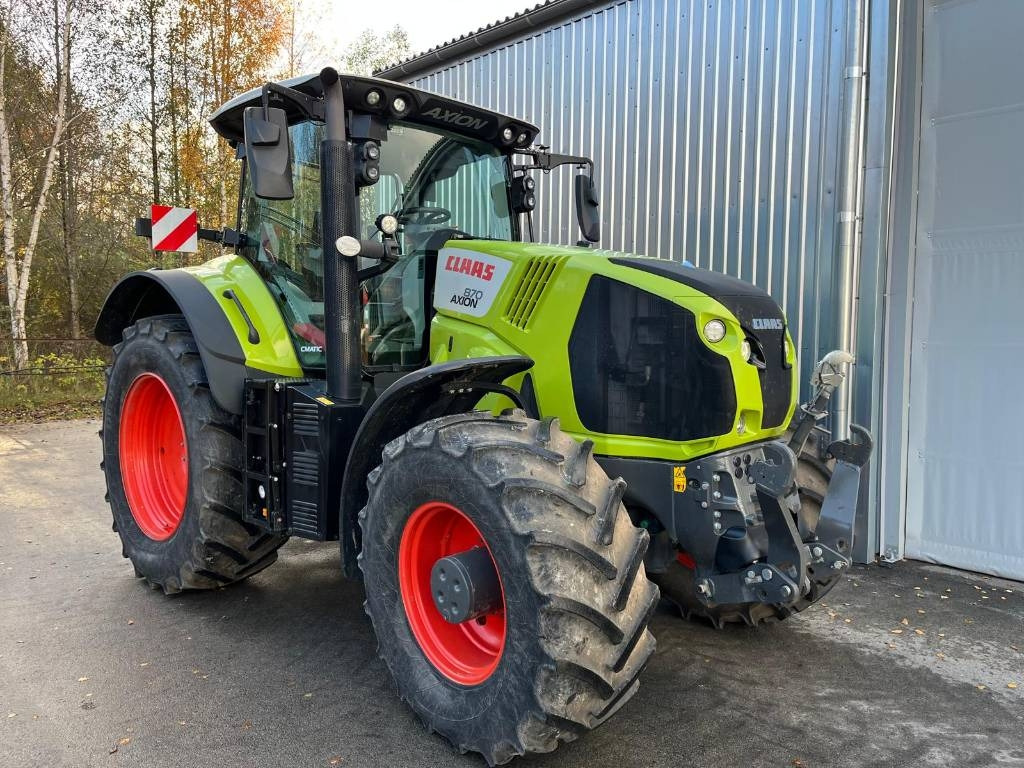 Claas Axion 870 - Farm tractor: picture 1 Claas Axion 870 - Farm tractor: picture 1