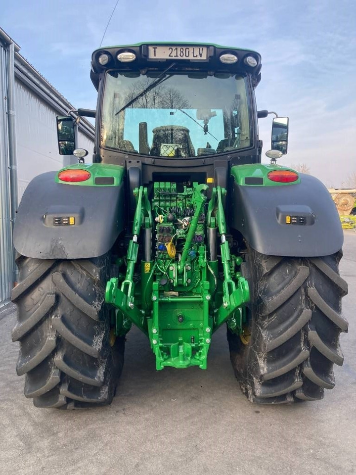 John Deere 6250 R - Farm tractor: picture 4 John Deere 6250 R - Farm tractor: picture 4