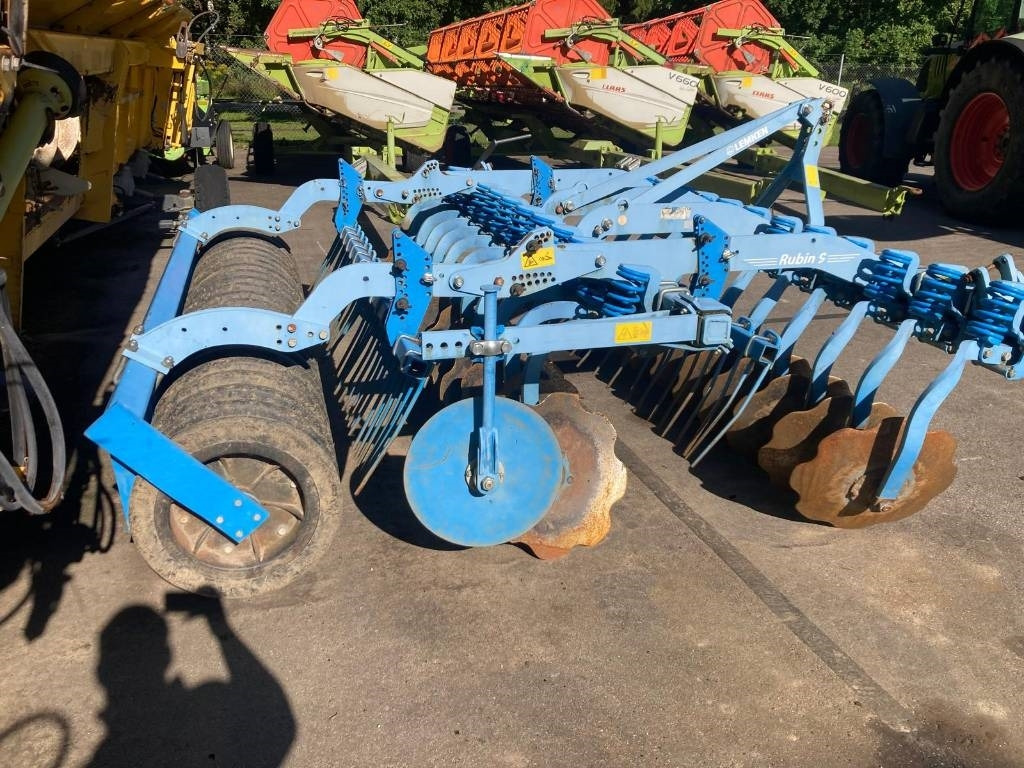 Lemken Rubin 9/300 U - Disc harrow: picture 3 Lemken Rubin 9/300 U - Disc harrow: picture 3