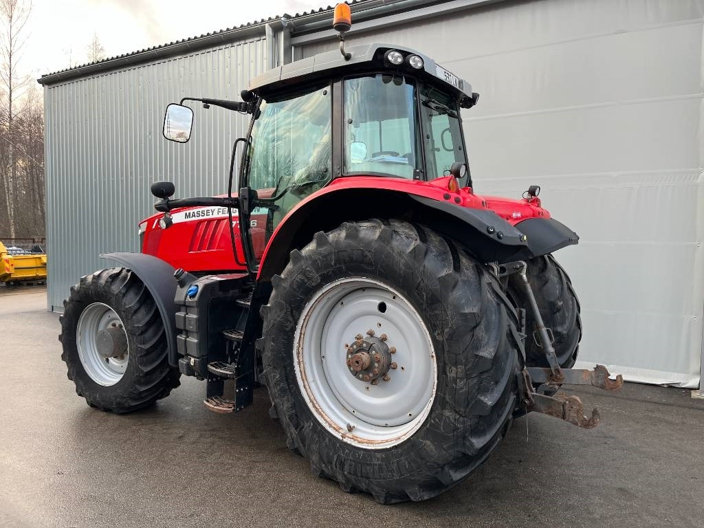Massey Ferguson 7726 D6 - Farm tractor: picture 3 Massey Ferguson 7726 D6 - Farm tractor: picture 3