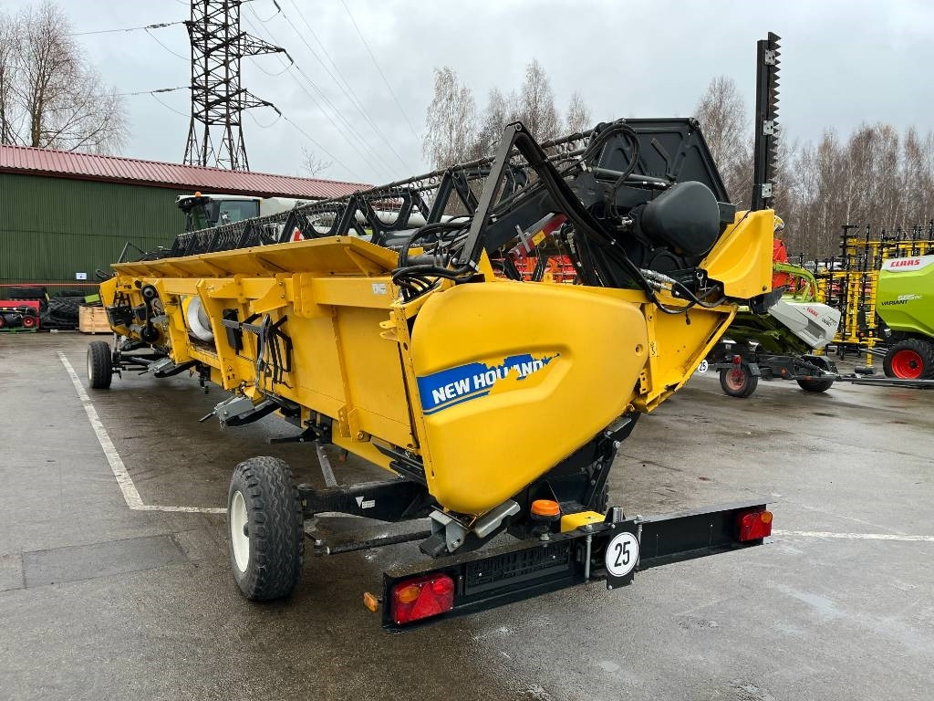 Combine harvester New Holland CR 9.90: picture 11 Combine harvester New Holland CR 9.90: picture 11