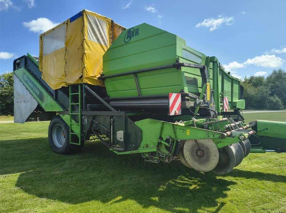 AVR SPIRIT 8200 - Potato harvester: picture 1 AVR SPIRIT 8200 - Potato harvester: picture 1