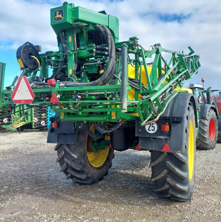 Trailed sprayer John Deere R962i - 28m: picture 17 Trailed sprayer John Deere R962i - 28m: picture 17