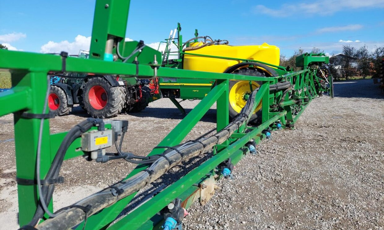 Trailed sprayer John Deere R962i - 28m: picture 9 Trailed sprayer John Deere R962i - 28m: picture 9