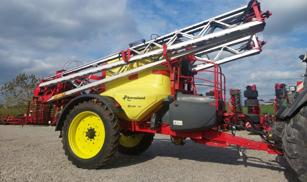 Kverneland Ixtrack C60 - 28m Alubom - Trailed sprayer: picture 1 Kverneland Ixtrack C60 - 28m Alubom - Trailed sprayer: picture 1
