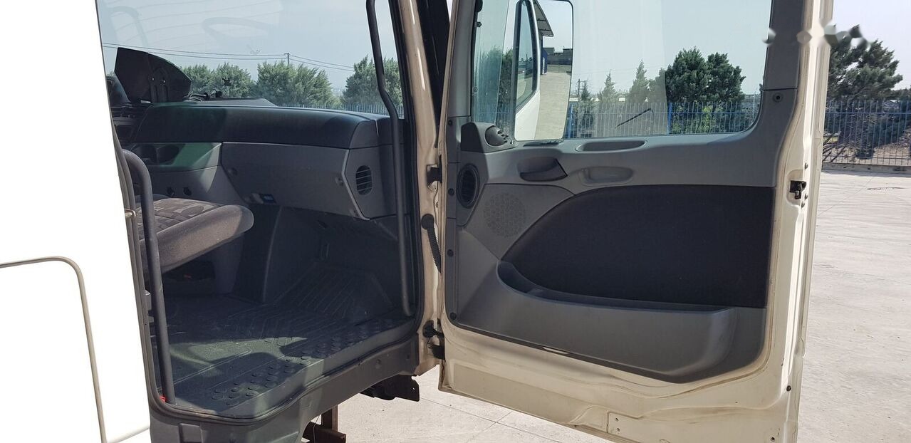 Cab for Truck Mercedes-Benz ACTROS MP2: picture 15
