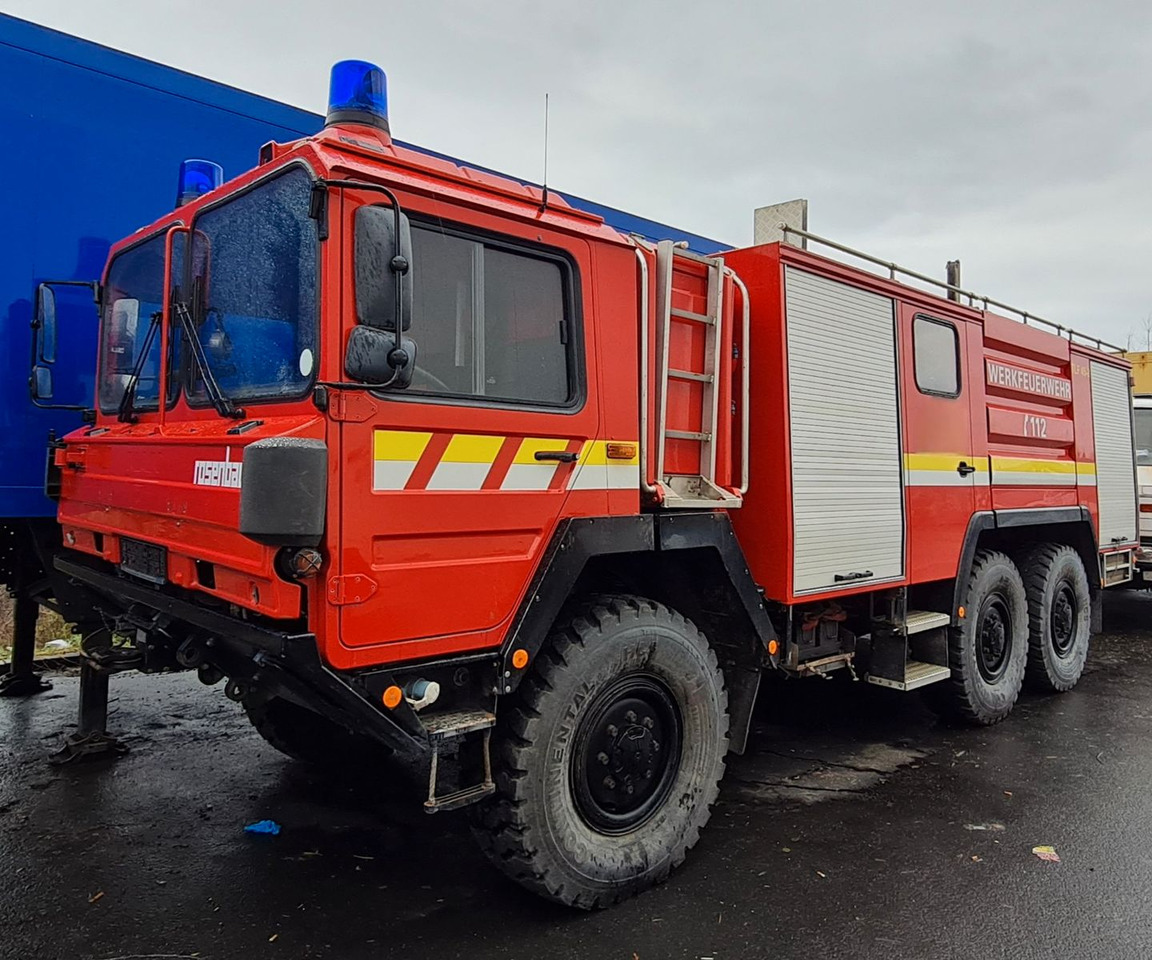MAN 15.232 DF 6x6 KAT1 Feuerwehr TLF 4500/500 - Tank truck: picture 1 MAN 15.232 DF 6x6 KAT1 Feuerwehr TLF 4500/500 - Tank truck: picture 1