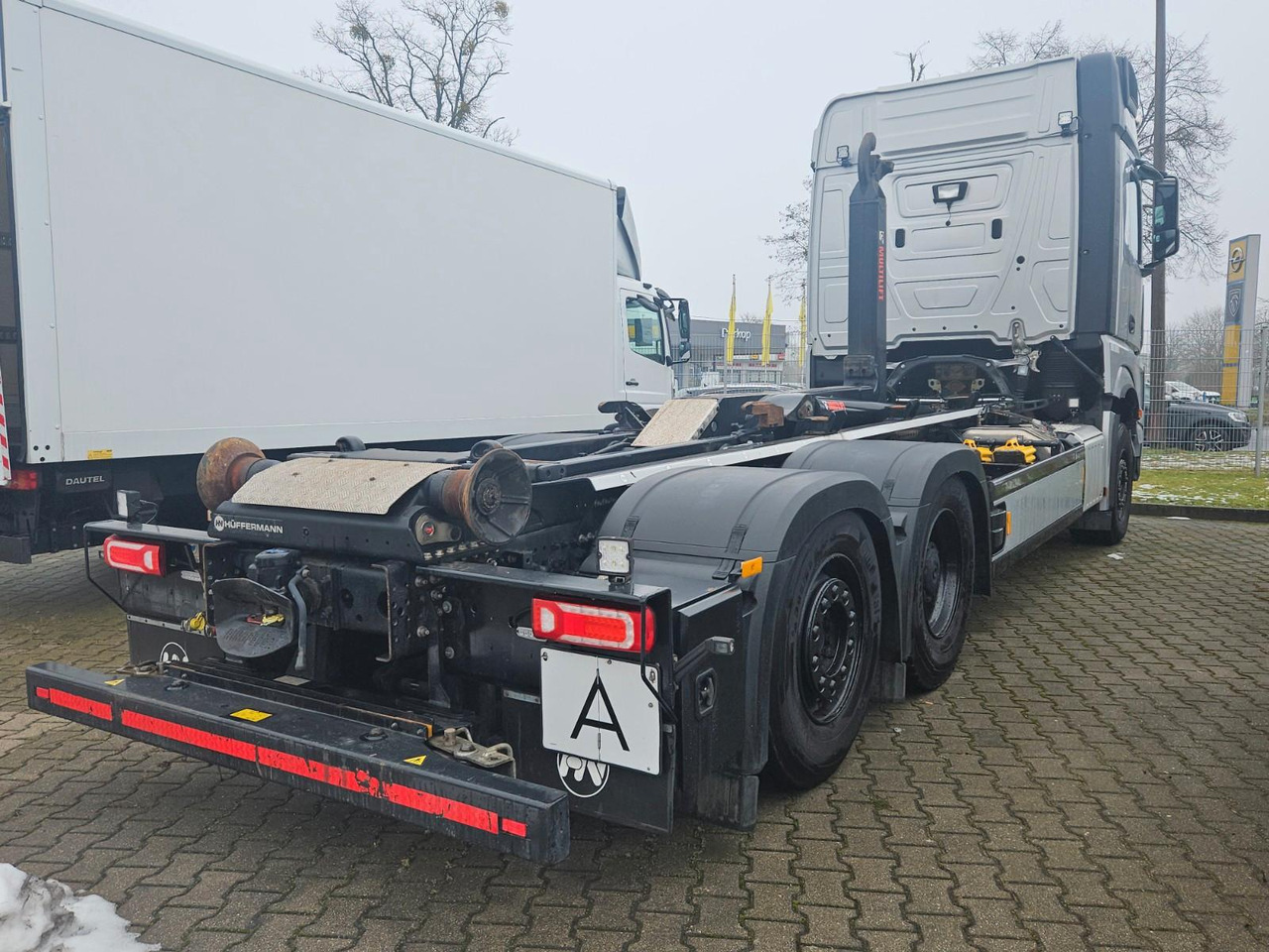 Mercedes-Benz Arocs 2548 L 6x2 Hakenabroller - Hook lift truck: picture 3 Mercedes-Benz Arocs 2548 L 6x2 Hakenabroller - Hook lift truck: picture 3