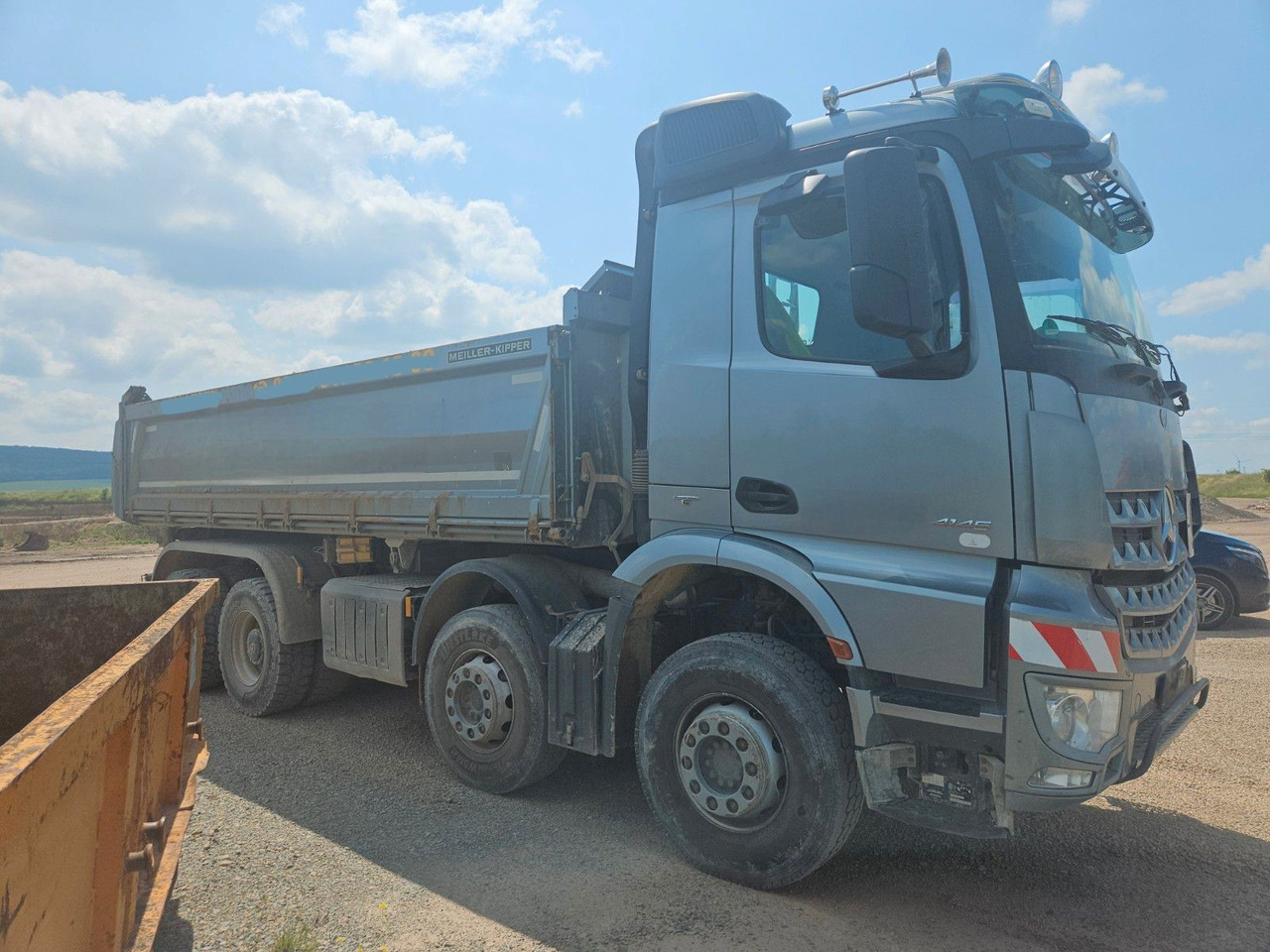 Mercedes-Benz Arocs 8x4 Dreiseitenkipper - Tipper: picture 2 Mercedes-Benz Arocs 8x4 Dreiseitenkipper - Tipper: picture 2