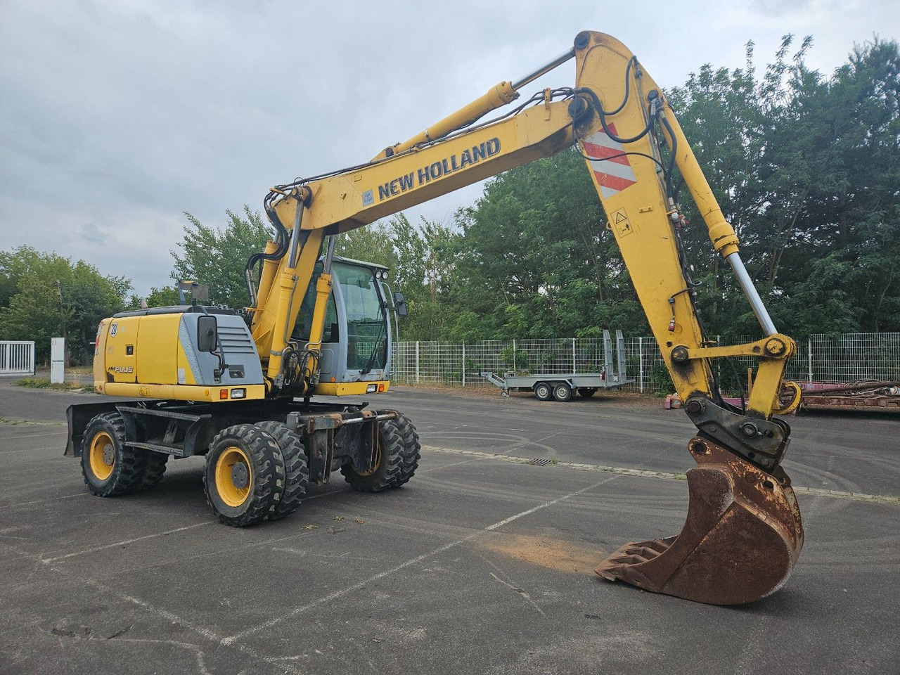 New Holland MH Plus 18t Mobilbagger - Wheel excavator: picture 2 New Holland MH Plus 18t Mobilbagger - Wheel excavator: picture 2
