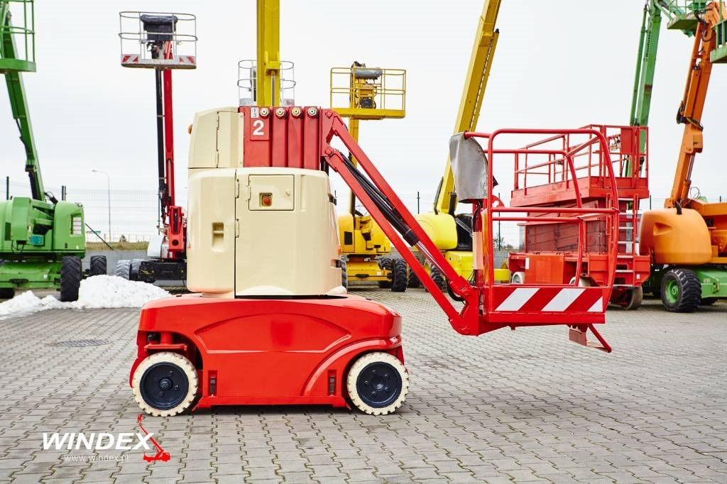 JLG TOUCAN T1010 - Vertical mast lift: picture 4 JLG TOUCAN T1010 - Vertical mast lift: picture 4