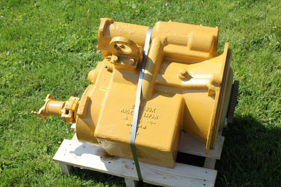 Caterpillar D 3 C - Gearbox for Construction machinery: picture 3 Caterpillar D 3 C - Gearbox for Construction machinery: picture 3