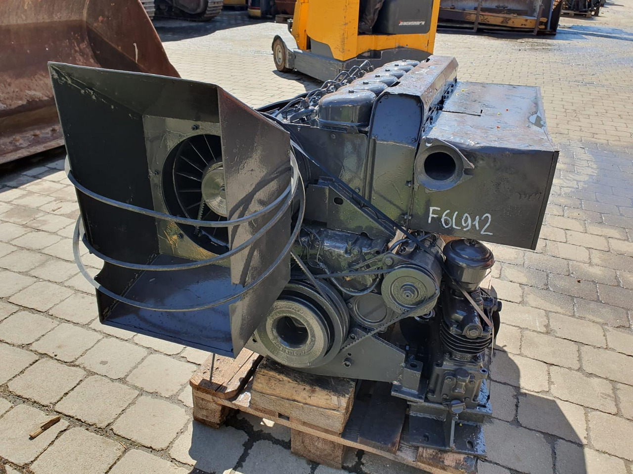 Engine for Construction machinery Deutz F6L912: picture 7