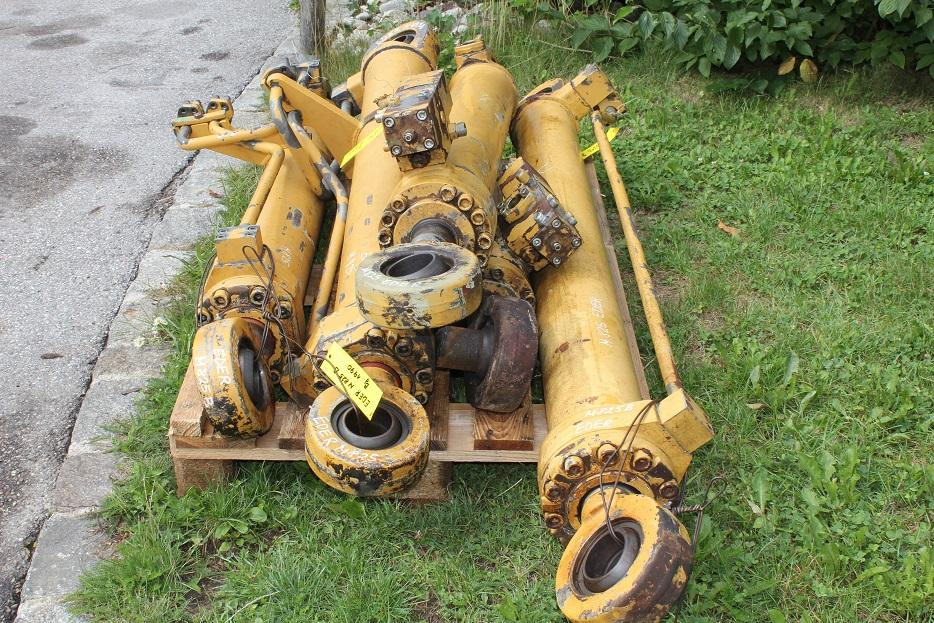 Eder M 825 - Hydraulic cylinder for Construction machinery: picture 3 Eder M 825 - Hydraulic cylinder for Construction machinery: picture 3