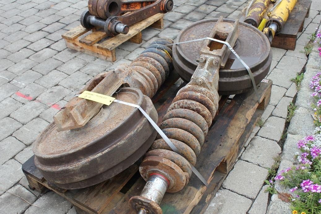 Hitachi FH 200LC - Track roller for Construction machinery: picture 5 Hitachi FH 200LC - Track roller for Construction machinery: picture 5