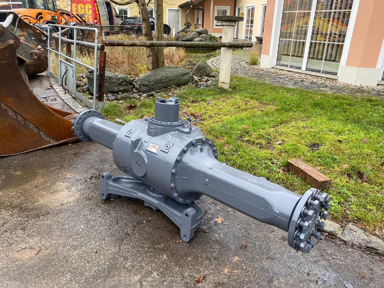 Hitachi TCM aus ZW 150 - Axle and parts for Construction machinery: picture 1 Hitachi TCM aus ZW 150 - Axle and parts for Construction machinery: picture 1