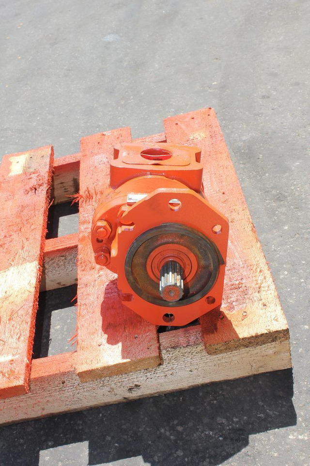 Komatsu Hydraulikpumpe - Hydraulic pump for Construction machinery: picture 2 Komatsu Hydraulikpumpe - Hydraulic pump for Construction machinery: picture 2
