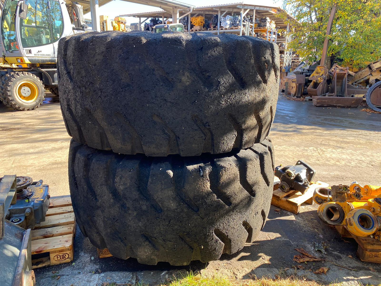 Liebherr 26,5R25 aus L564 - Tire for Construction machinery: picture 4 Liebherr 26,5R25 aus L564 - Tire for Construction machinery: picture 4